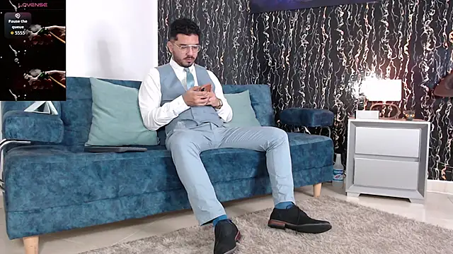 Snapshot of samuelcoopeer chatting on November 2025 03:34:01 PM samuelcoopeer online show from November 2025 03:34:01 PM