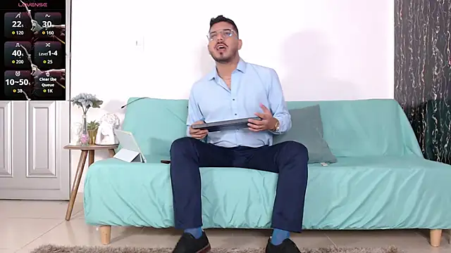 Snapshot of samuelcoopeer chatting on November 2025 01:48:01 PM samuelcoopeer online show from November 2025 01:48:01 PM