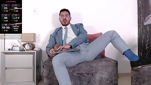 Snapshot of samuelcoopeer chatting on December 2025 04:46:02 PM samuelcoopeer online show from December 2025 04:46:02 PM