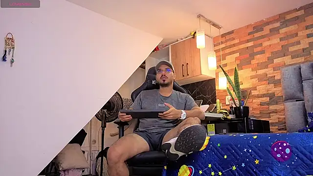 Snapshot of samuelcoopeer chatting on February 2026 03:46:02 PM samuelcoopeer online show from February 2026 03:46:02 PM