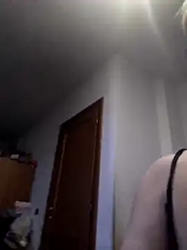 JessicaItalia online show from February 2026 10:27:01 AM