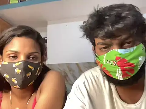 Snapshot of Tamil_india_couples_ chatting on May 2026 07:10:02 PM Tamil india couples online show from May 2026 07:10:02 PM