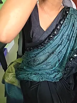 Snapshot of Isha_Sax chatting on May 2026 03:23:01 AM Isha Sax online show from May 2026 03:23:01 AM