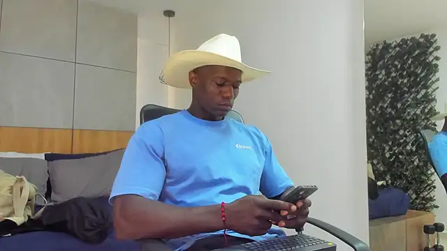 Snapshot of MarcusBlack_ chatting on May 2026 11:29:02 AM MarcusBlack online show from May 2026 11:29:02 AM
