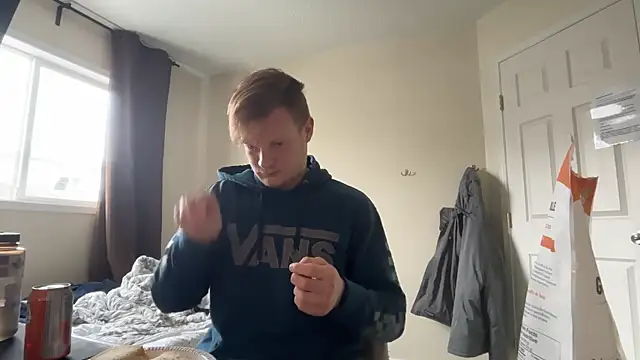 lustylyndon online show from March 2026 05:18:02 PM