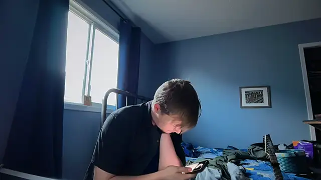 lustylyndon online show from April 2026 02:33:01 PM