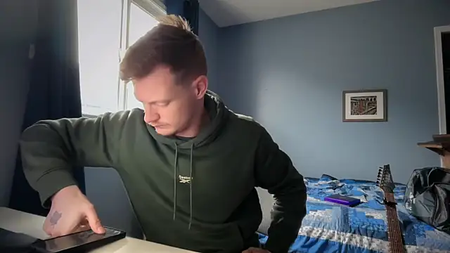 lustylyndon online show from April 2026 04:02:02 PM