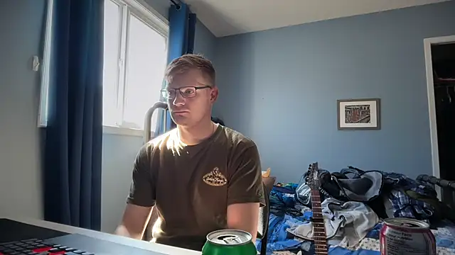 lustylyndon online show from May 2026 04:47:01 PM