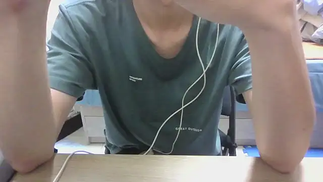Snapshot of yzy_22_fun chatting on June 2026 02:49:02 PM yzy 22 fun online show from June 2026 02:49:02 PM