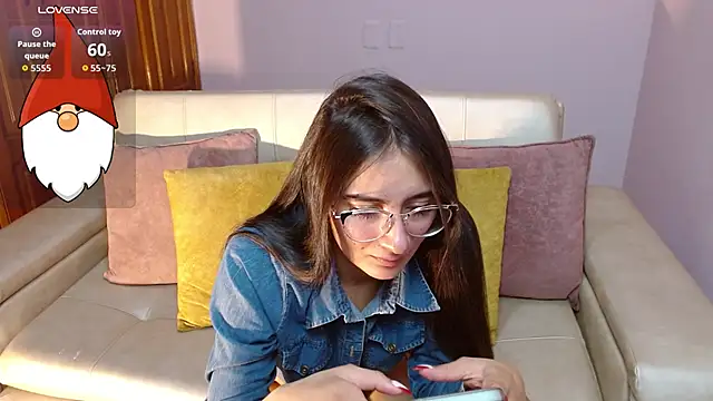 alesiamoore online show from December 2025 03:07:01 PM