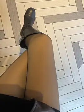 xiaoyuan01 online show from February 2026 01:59:02 AM