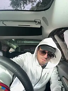 bigthingss69 online show from June 2026 01:27:01 PM