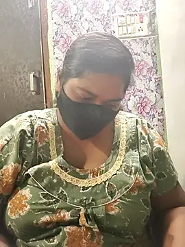 Liyaa 24 online show from April 2026 05:21:02 PM