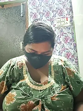 Liyaa 24 online show from April 2026 04:23:01 PM