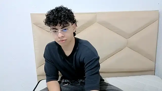 Kei Dream online show from September 2025 03:30:02 AM