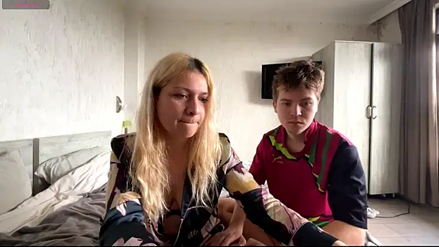 Snapshot of Hikki_ chatting on October 2025 11:55:01 AM Hikki online show from October 2025 11:55:01 AM