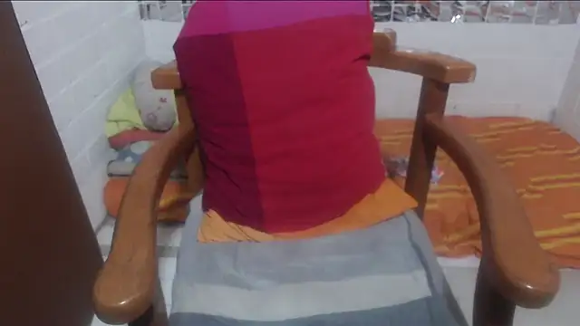 Snapshot of rose-crystal chatting on February 2026 12:30:02 AM rose-crystal online show from February 2026 12:30:02 AM