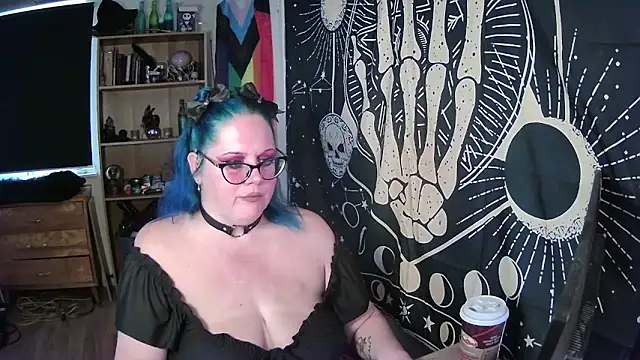 Snapshot of Kinky_Witch chatting on September 2025 03:38:02 PM Kinky Witch online show from September 2025 03:38:02 PM