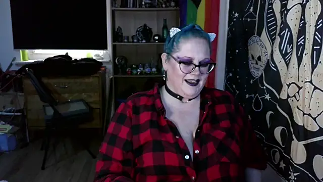 Snapshot of Kinky_Witch chatting on October 2025 08:08:02 PM Kinky Witch online show from October 2025 08:08:02 PM