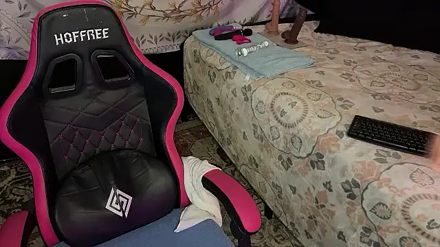 BossMomma0387 online show from October 2025 02:23:02 AM