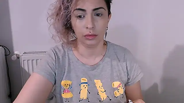 Snapshot of AAARUNY chatting on April 2026 03:31:02 PM AAARUNY online show from April 2026 03:31:02 PM