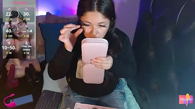 KrystalAdams online show from September 2025 01:57:02 PM