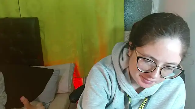 KrystalAdams online show from December 2025 12:35:02 PM