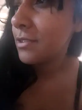 Snapshot of srtsara chatting on February 2026 12:43:02 PM srtsara online show from February 2026 12:43:02 PM