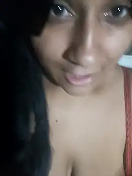 Snapshot of srtsara chatting on April 2026 01:37:02 AM srtsara online show from April 2026 01:37:02 AM