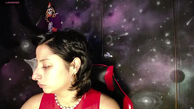 CristaldelLeon s online show from October 2025 07:14:02 PM