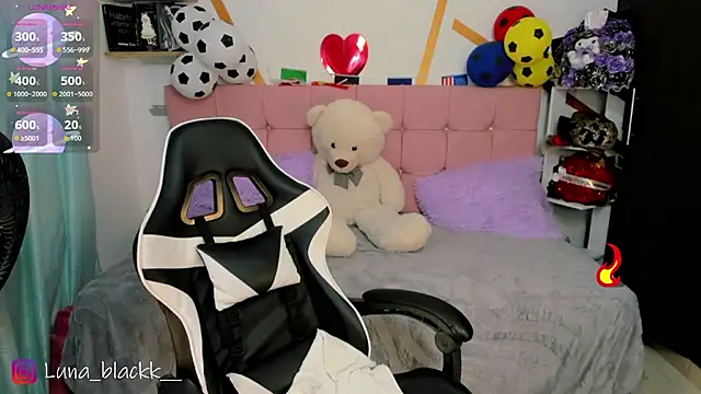 Snapshot of Luna_blackk chatting on July 2026 09:09:02 PM Luna blackk online show from July 2026 09:09:02 PM