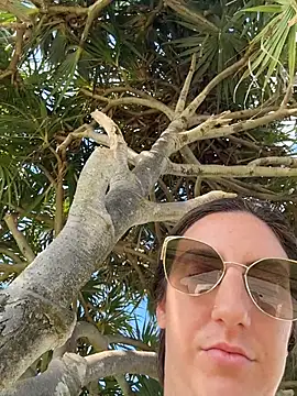 sweetsirenn online show from November 2025 02:17:01 PM