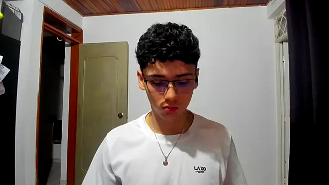 jacobs shelby online show from October 2025 12:03:01 AM