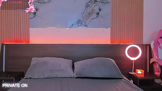 samanthaa moon online show from February 2026 11:46:01 PM