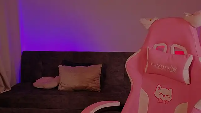 Gaby  Howards online show from March 2026 07:07:02 PM