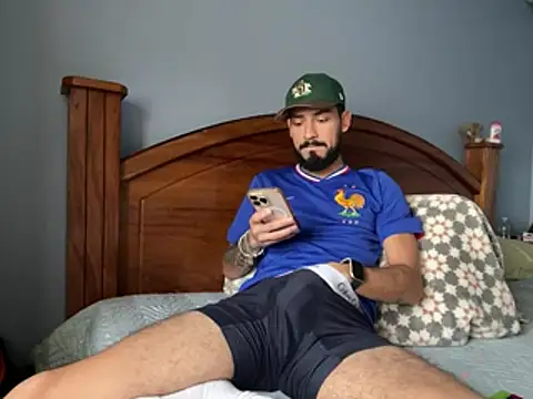Snapshot of Jonny0399_ chatting on June 2026 09:57:02 PM Jonny0399 online show from June 2026 09:57:02 PM