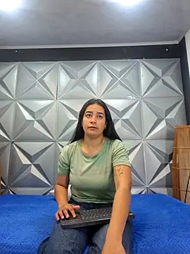 GreciaFox1 online show from November 2025 11:31:02 AM