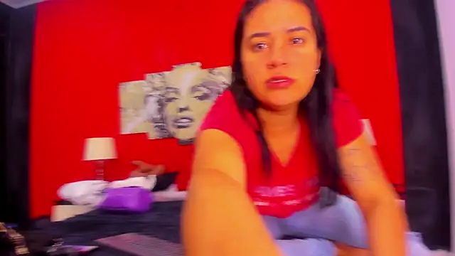 GreciaFox1 online show from November 2025 11:24:01 AM