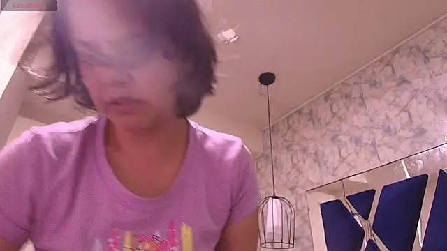 Luciifeer  online show from December 2025 07:01:02 PM