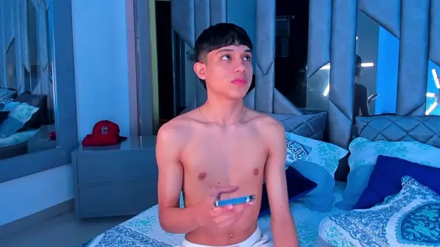 Sebax Young online show from September 2025 08:11:02 PM