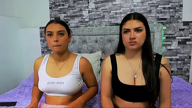 nicolexxaleja online show from October 2025 10:49:02 PM