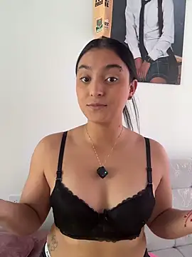 nicolexxaleja online show from February 2026 07:54:01 PM