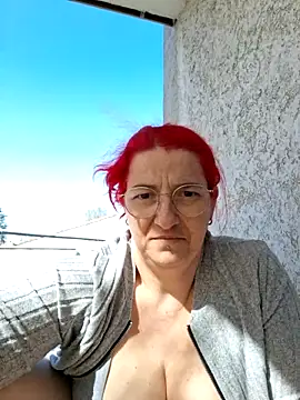 Einfach Dani offi online show from April 2026 01:16:01 PM