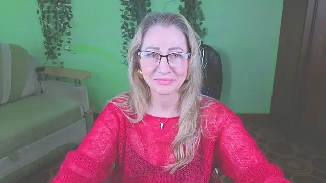 Snapshot of Habibi_Honeyy chatting on May 2026 01:18:02 PM Habibi Honeyy online show from May 2026 01:18:02 PM