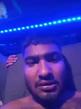 jakaksiaj online show from March 2026 10:36:01 PM