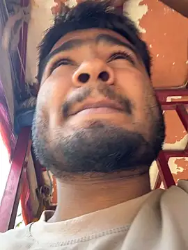 jakaksiaj online show from April 2026 06:58:02 AM