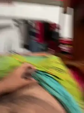 jakaksiaj online show from April 2026 07:27:01 PM