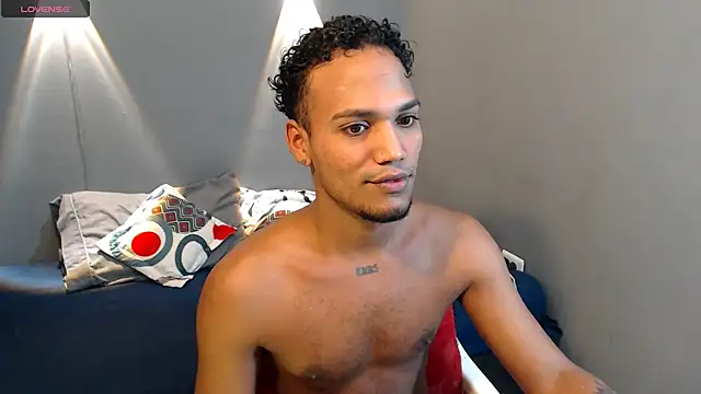 Snapshot of mateonick40 chatting on March 2026 04:52:01 PM mateonick40 online show from March 2026 04:52:01 PM