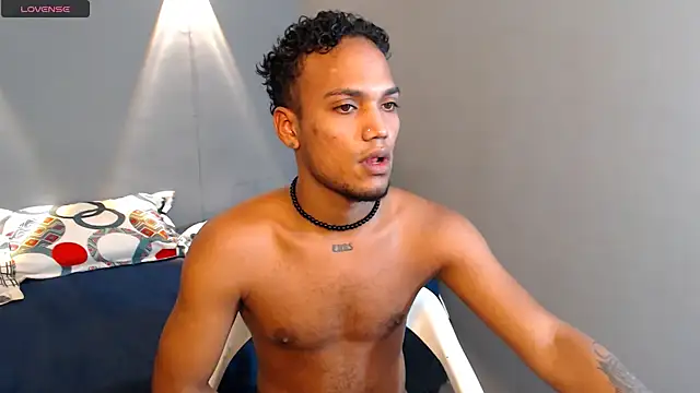 Snapshot of mateonick40 chatting on April 2026 05:33:01 PM mateonick40 online show from April 2026 05:33:01 PM