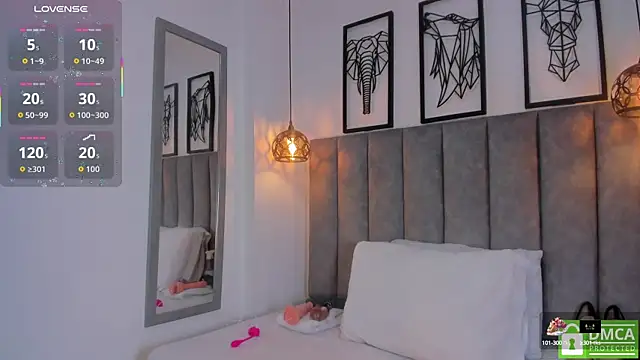 Gia Scott online show from October 2025 09:45:02 PM